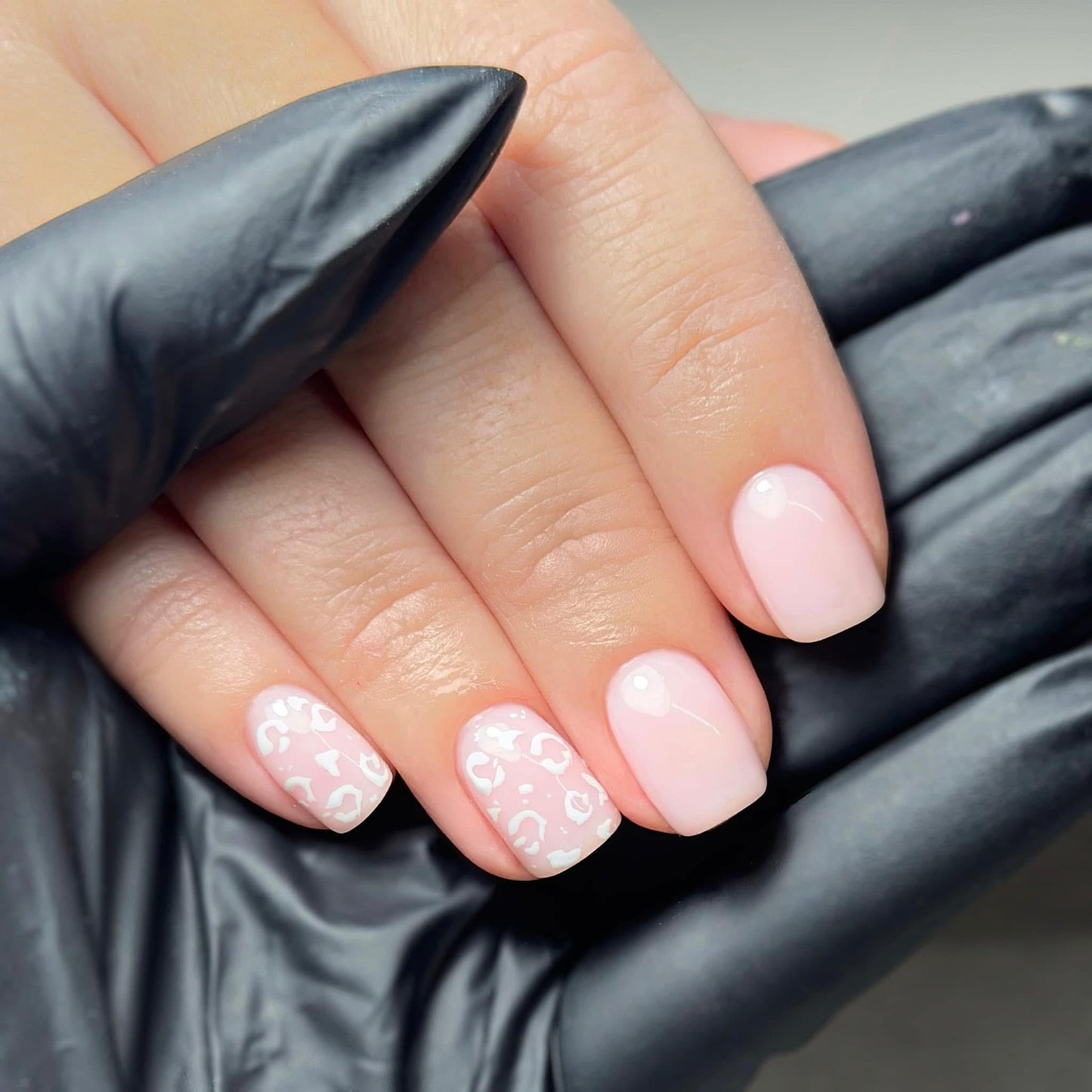 Sydney Hard Gel